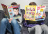 2 enfants lisent les magazines Bayard pour apprendre l'anglais "I Love English"