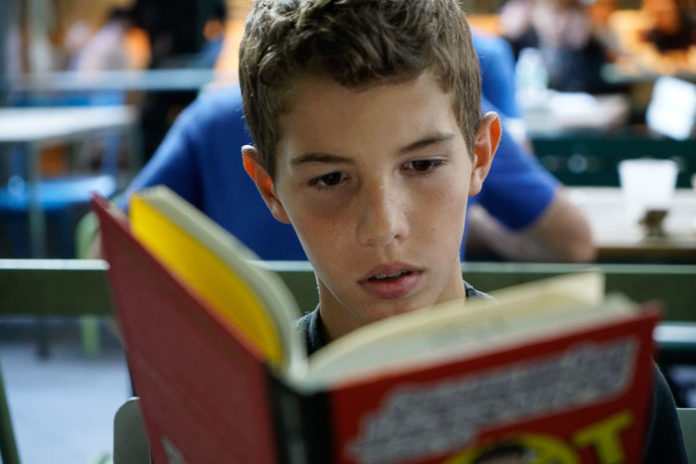 Ecole américaine : les années collège en middle school Un adolescent au collège américain