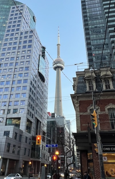 Toronto, ville canadienne où beaucoup d'écoles de langue proposent des semestres de cours d'anglais